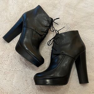 Kelsi Dagger AUTHENTIC LEATHER high thick heeled booties in black size 7.5